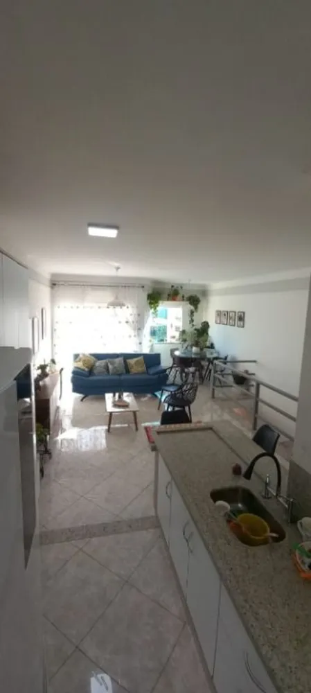 Sobrado, 3 quartos, 238 m² - Foto 2