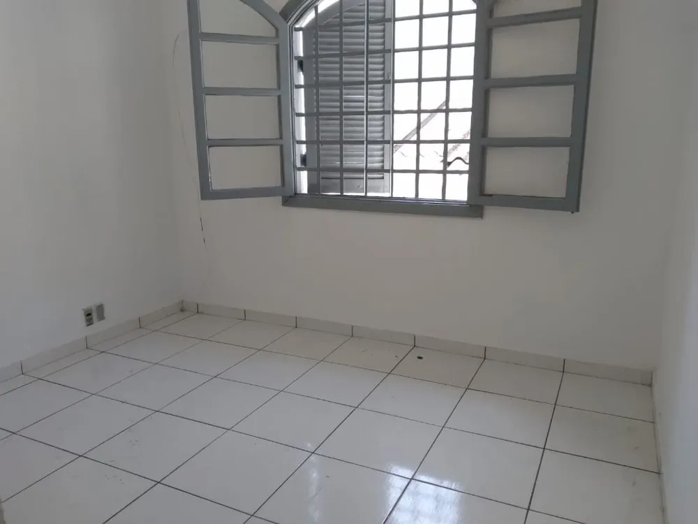 Sobrado, 5 quartos, 262 m² - Foto 1