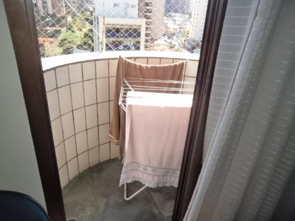 Apartamento à venda com 3 quartos, 107m² - Foto 6