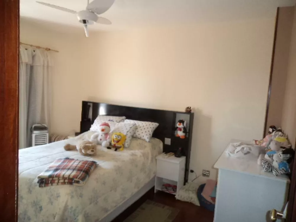 Apartamento à venda com 3 quartos, 107m² - Foto 2