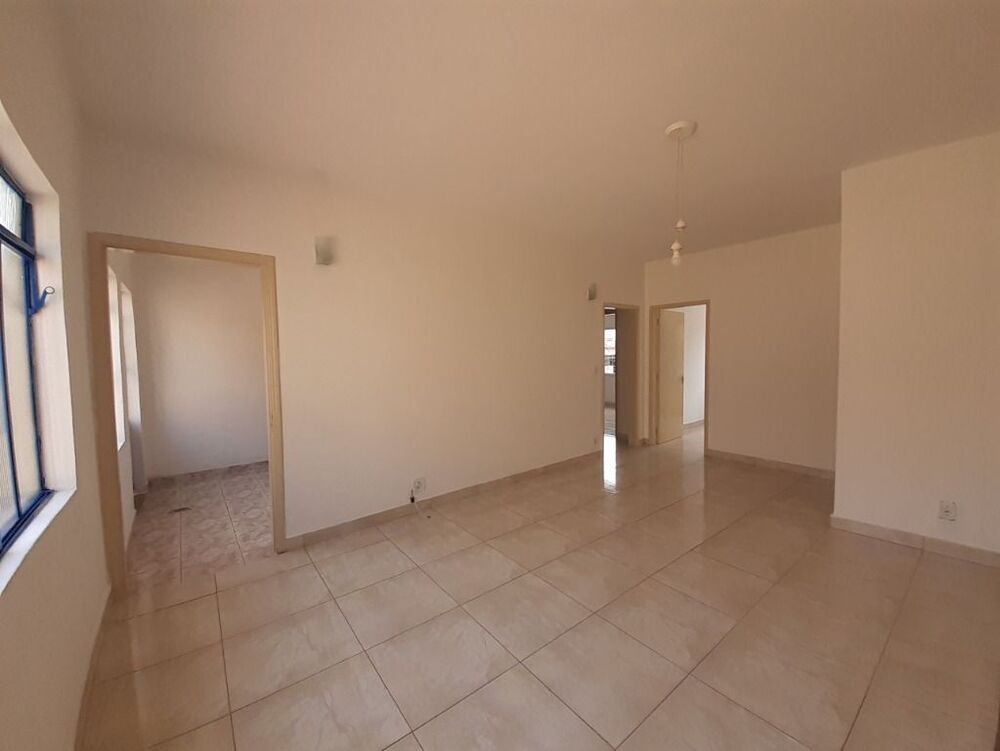 Sobrado à venda com 5 quartos, 335m² - Foto 2