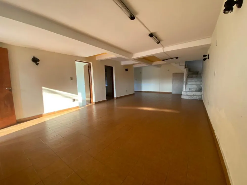 Sobrado, 3 quartos, 229 m² - Foto 1