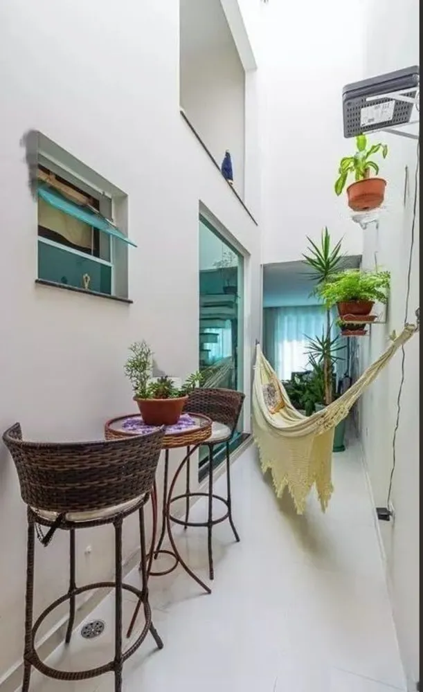 Sobrado, 3 quartos, 196 m² - Foto 1