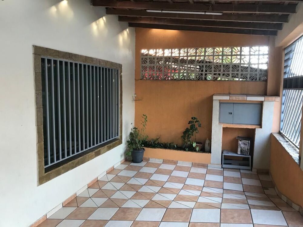 Casa, 3 quartos, 255 m² - Foto 1