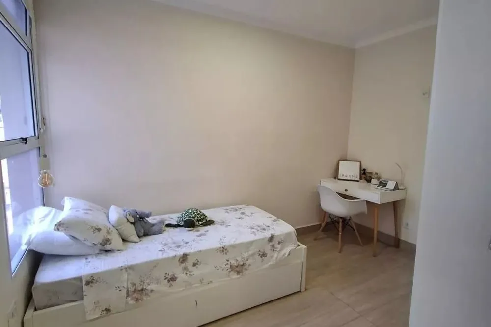 Sobrado, 3 quartos, 211 m² - Foto 1