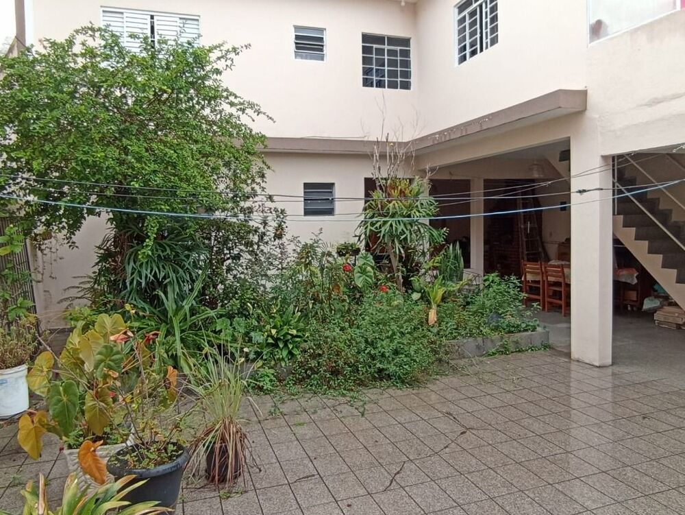 Casa, 3 quartos, 300 m² - Foto 1