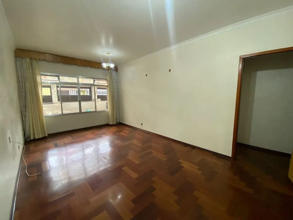 Casa, 3 quartos, 188 m² - Foto 1
