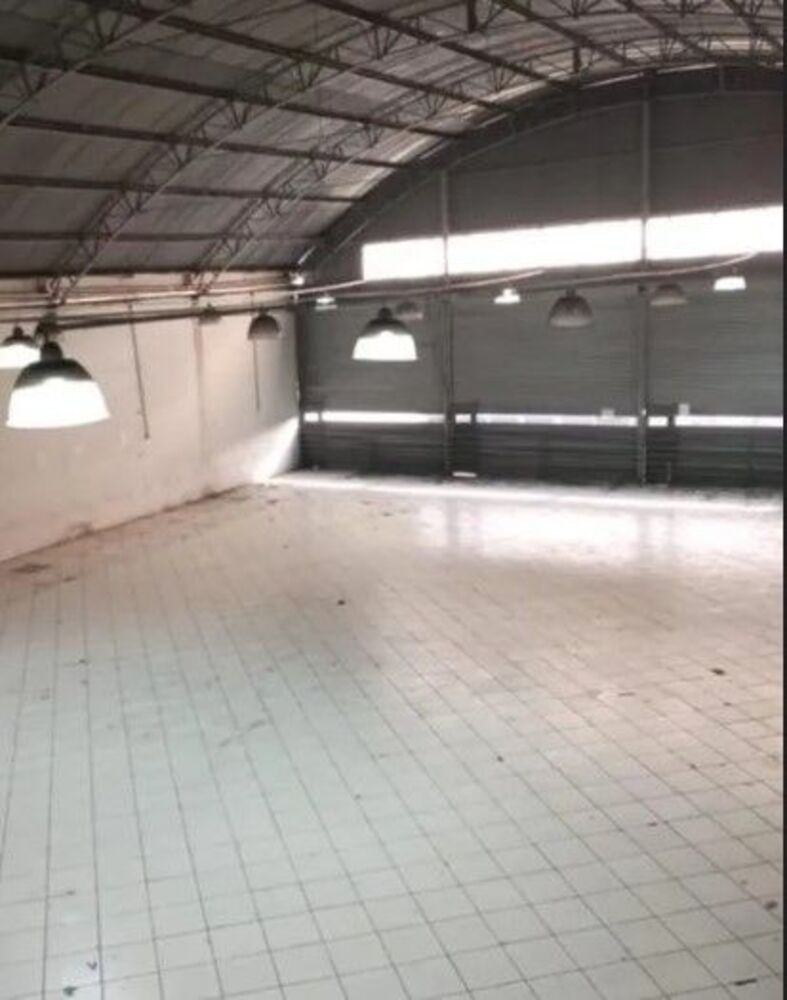 Depósito-Galpão, 700 m² - Foto 1