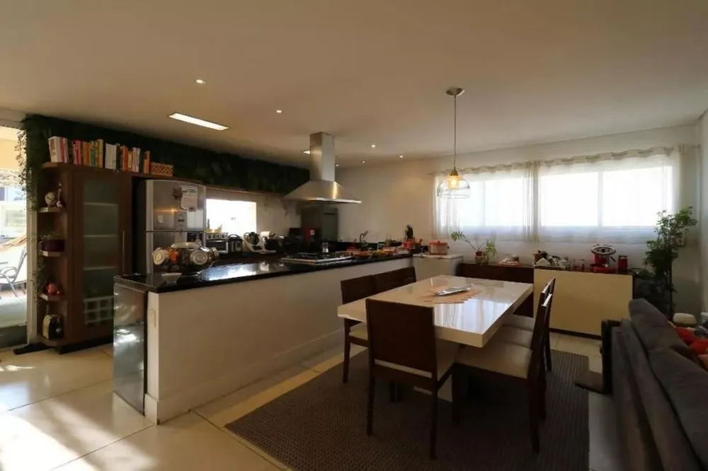 Cobertura, 3 quartos, 250 m² - Foto 1