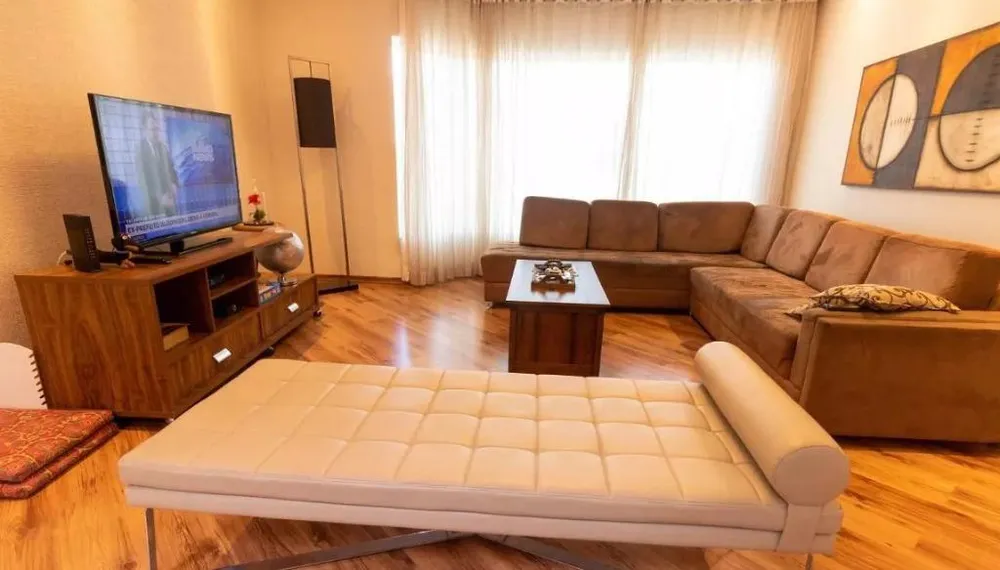 Sobrado, 3 quartos, 217 m² - Foto 1