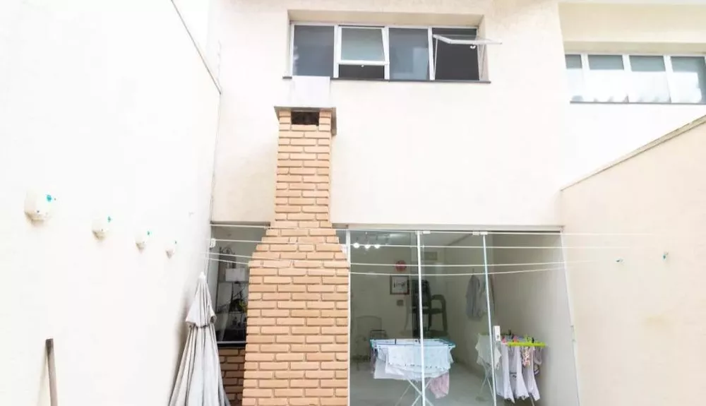 Sobrado, 3 quartos, 217 m² - Foto 2