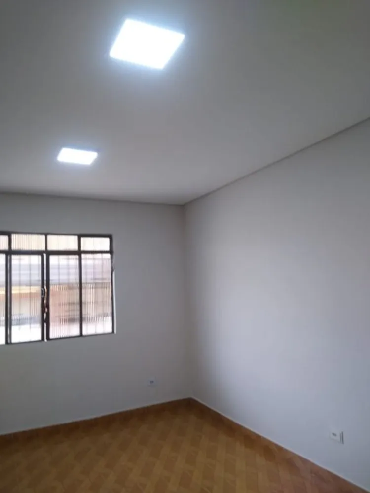 Casa, 3 quartos, 239 m² - Foto 2