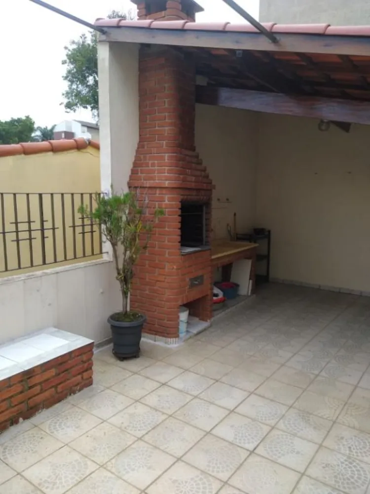 Casa, 3 quartos, 239 m² - Foto 1