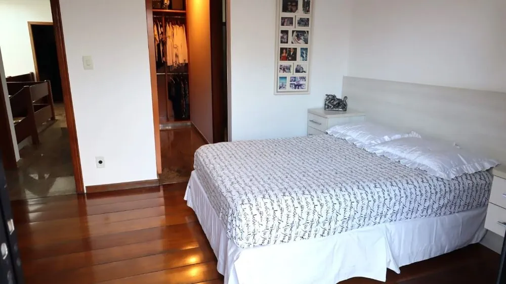 Sobrado, 4 quartos, 613 m² - Foto 1
