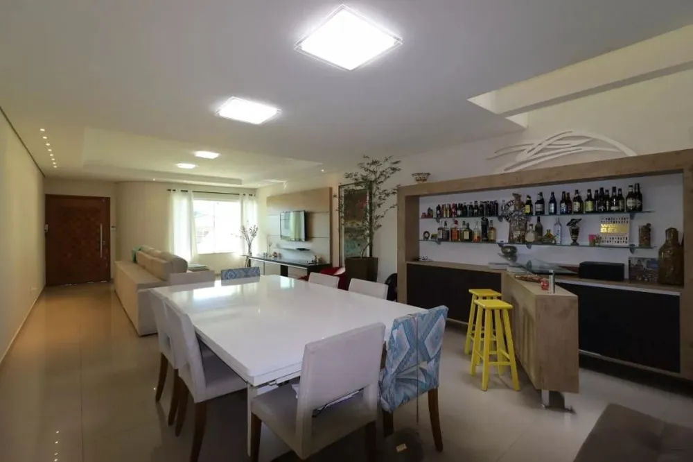 Sobrado, 3 quartos, 229 m² - Foto 2
