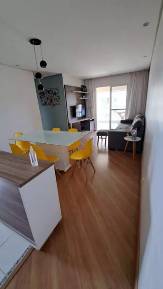 Apartamento à venda com 3 quartos, 77m² - Foto 2