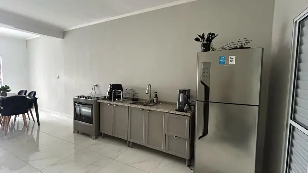 Sobrado, 3 quartos, 208 m² - Foto 2