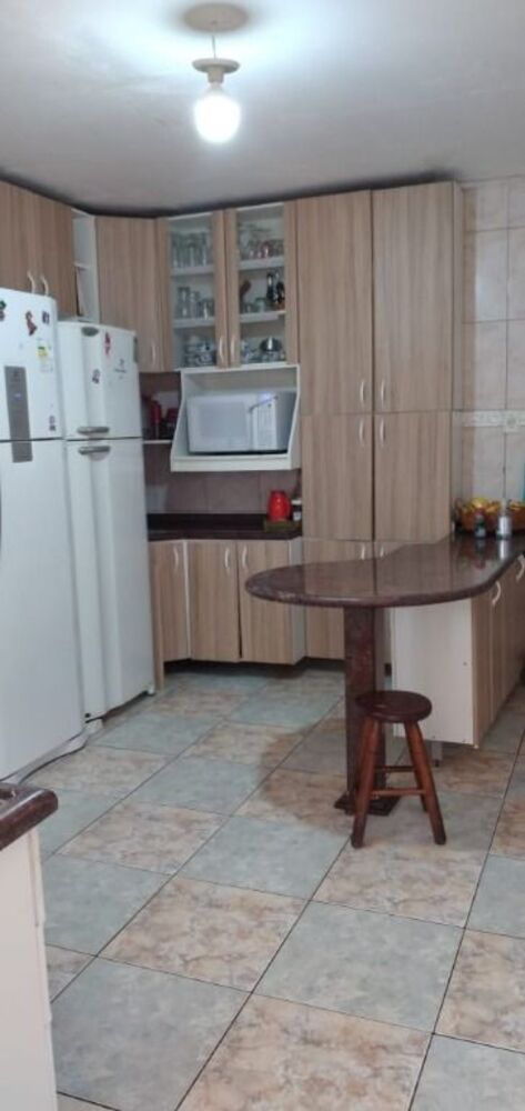 Sobrado, 3 quartos, 222 m² - Foto 2