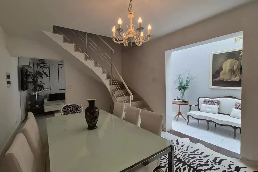 Sobrado, 3 quartos, 310 m² - Foto 2
