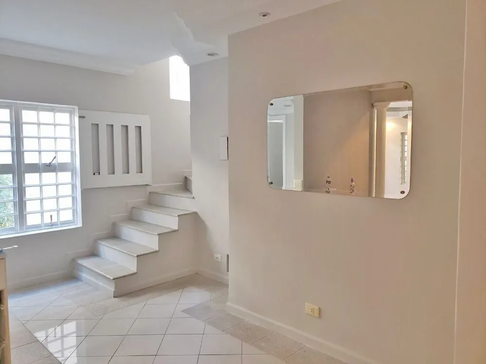 Sobrado, 3 quartos, 196 m² - Foto 1