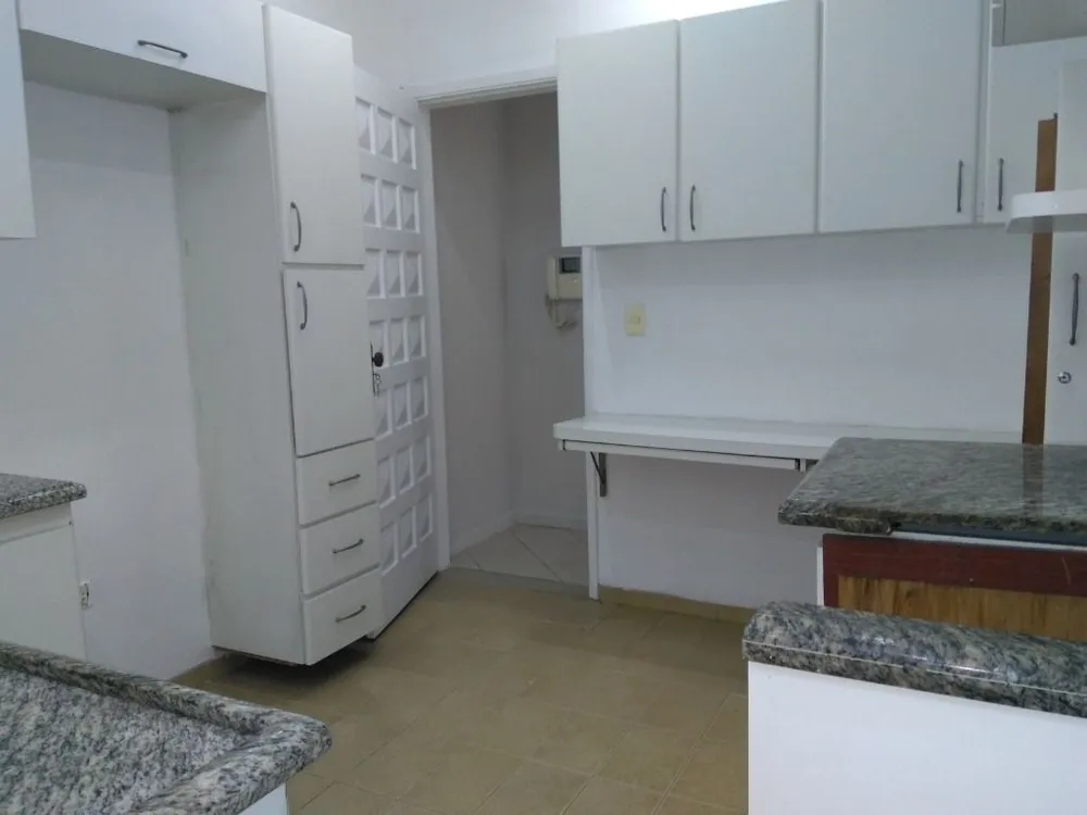 Sobrado, 3 quartos, 196 m² - Foto 2