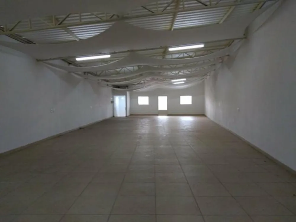 Loja-Salão, 640 m² - Foto 2