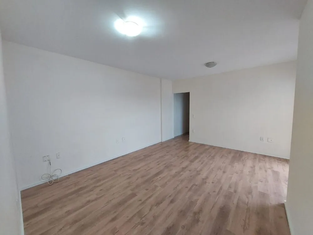 Apartamento, 3 quartos, 100 m² - Foto 2