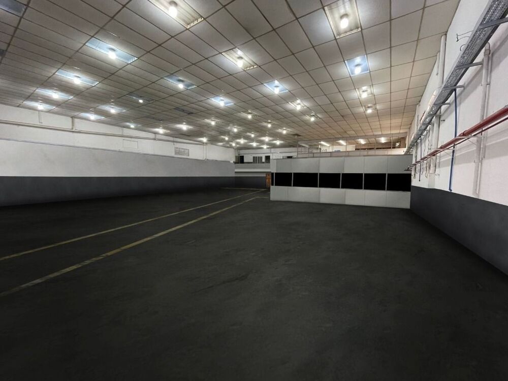 Depósito-Galpão-Armazém à venda, 1049m² - Foto 1