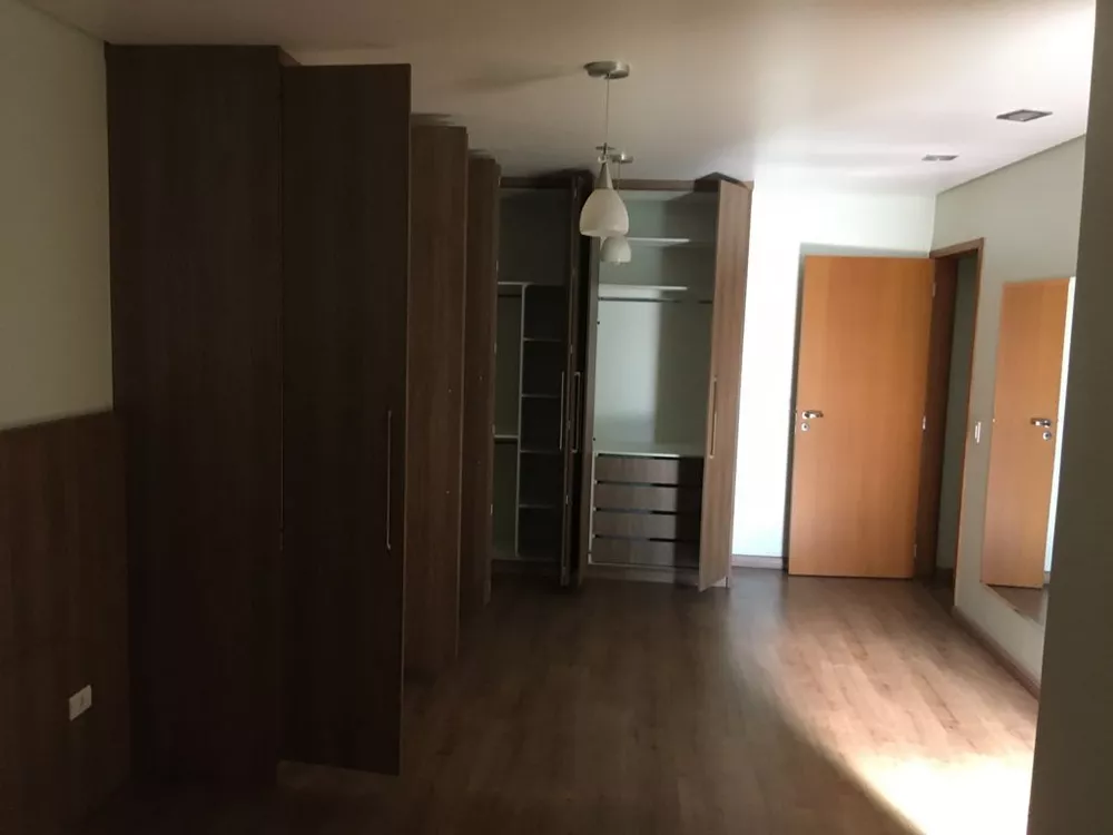 Casa para alugar com 3 quartos, 250m² - Foto 5