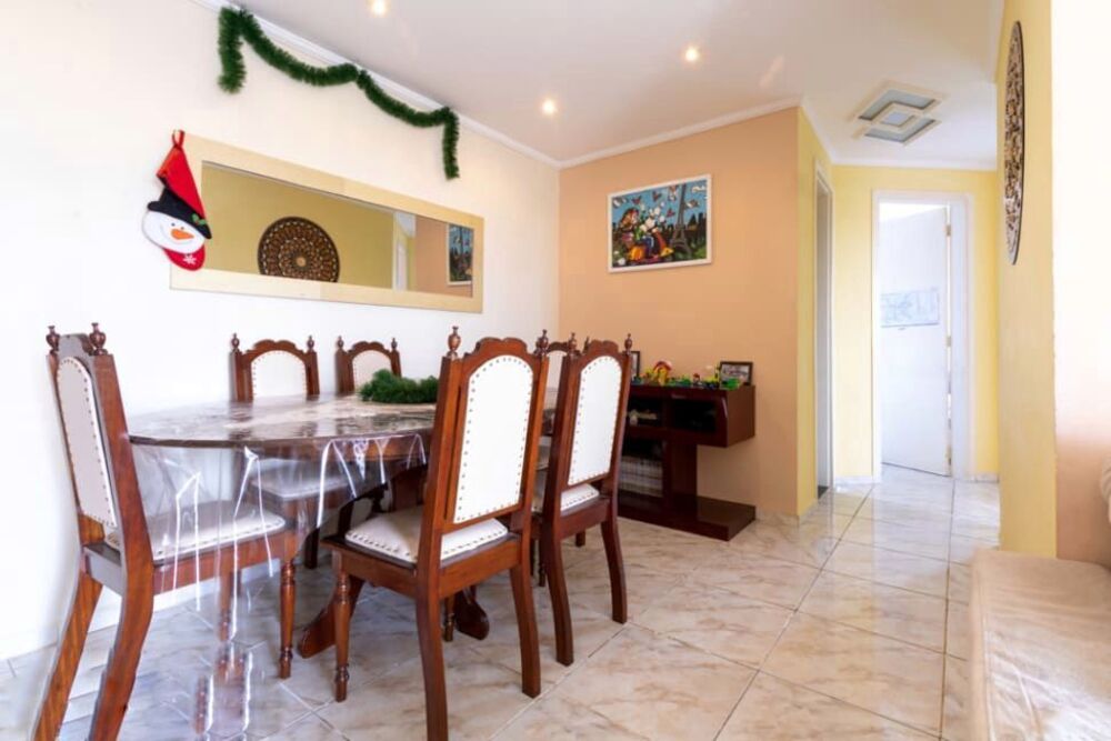 Apartamento à venda com 3 quartos, 70m² - Foto 2
