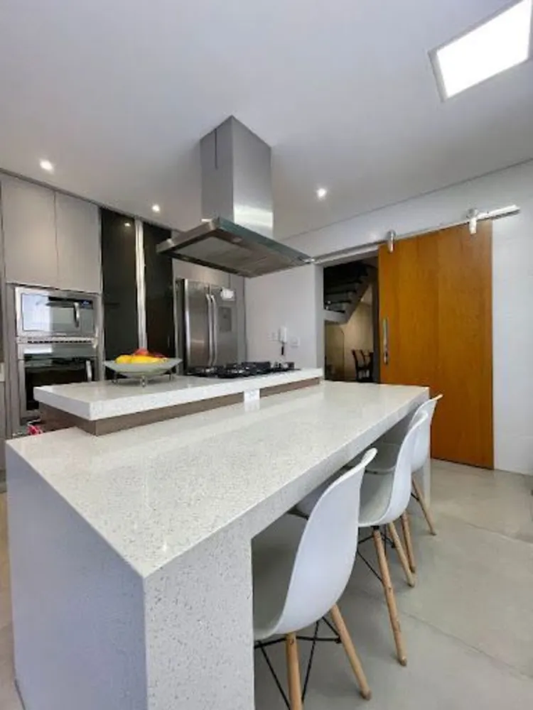 Sobrado, 3 quartos, 316 m² - Foto 7