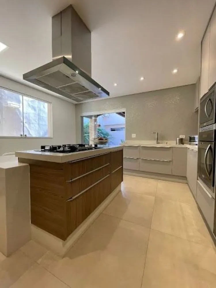 Sobrado, 3 quartos, 316 m² - Foto 5