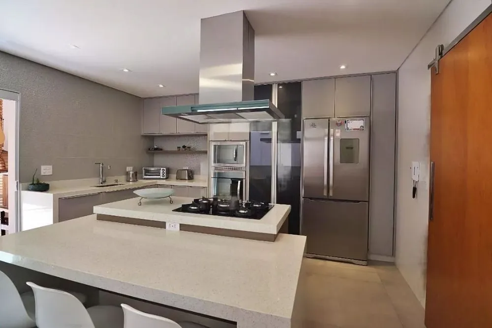 Sobrado, 3 quartos, 316 m² - Foto 2