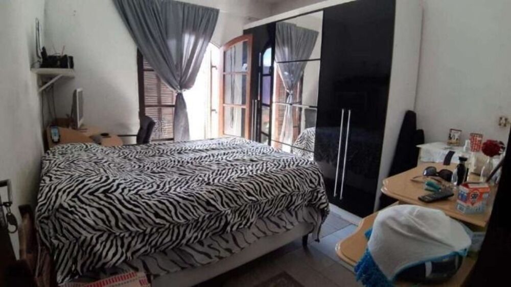 Casa, 5 quartos, 187 m² - Foto 4