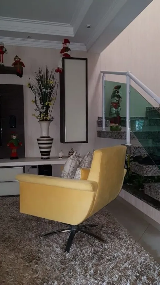 Sobrado, 3 quartos, 298 m² - Foto 2