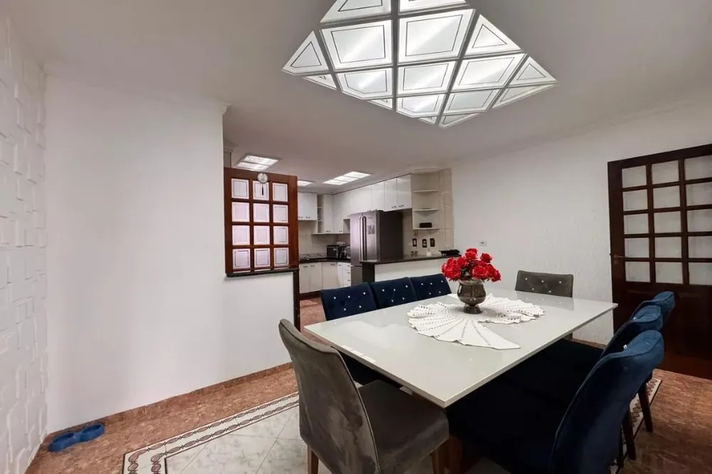 Sobrado, 4 quartos, 241 m² - Foto 3