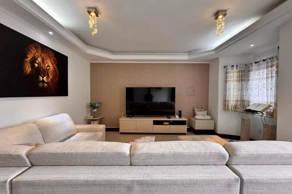 Sobrado, 4 quartos, 241 m² - Foto 1