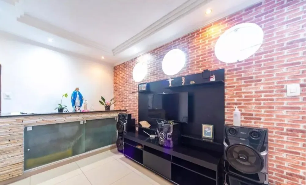 Casa, 3 quartos, 157 m² - Foto 2