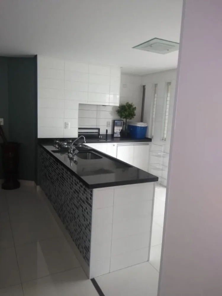 Cobertura, 3 quartos, 280 m² - Foto 4