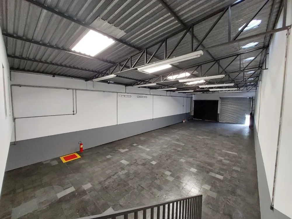 Depósito-Galpão, 337 m² - Foto 1