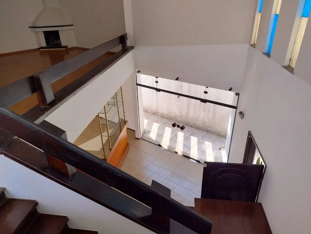 Sobrado, 3 quartos, 289 m² - Foto 2