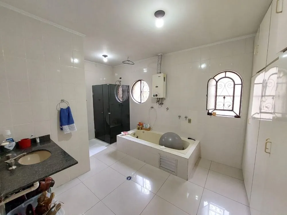 Sobrado, 3 quartos, 323 m² - Foto 4