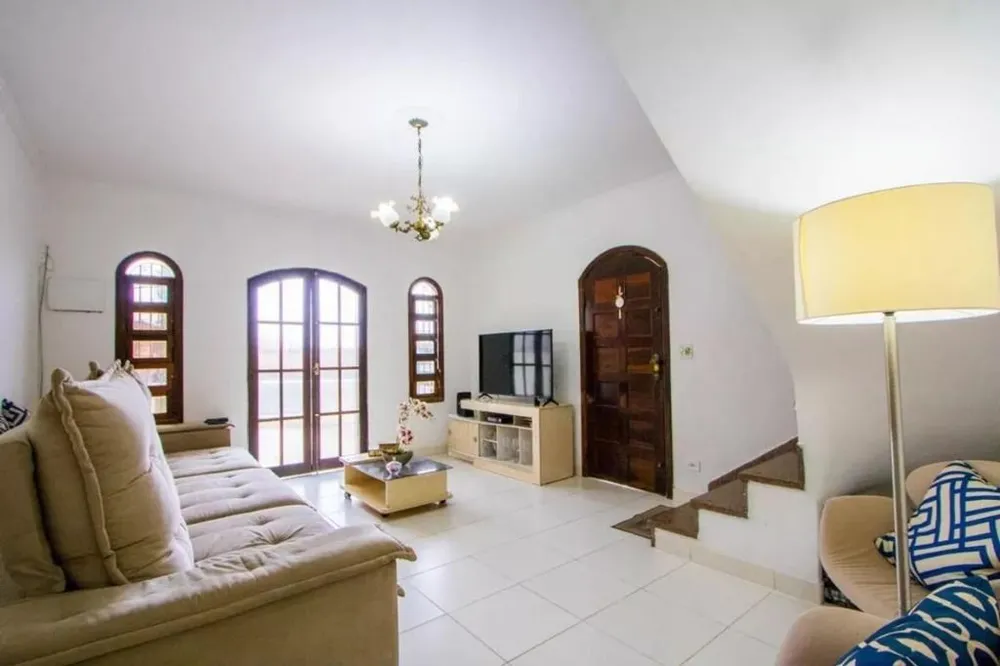 Sobrado, 3 quartos, 278 m² - Foto 1
