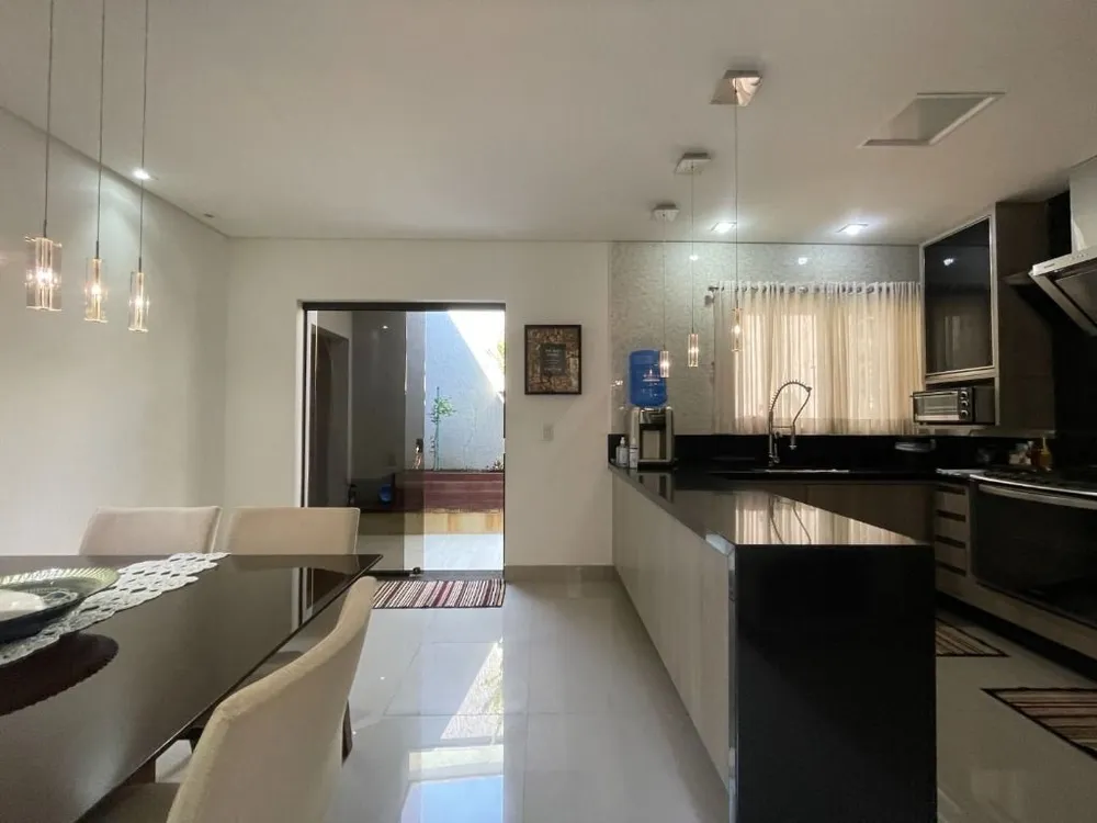 Sobrado, 3 quartos, 342 m² - Foto 3