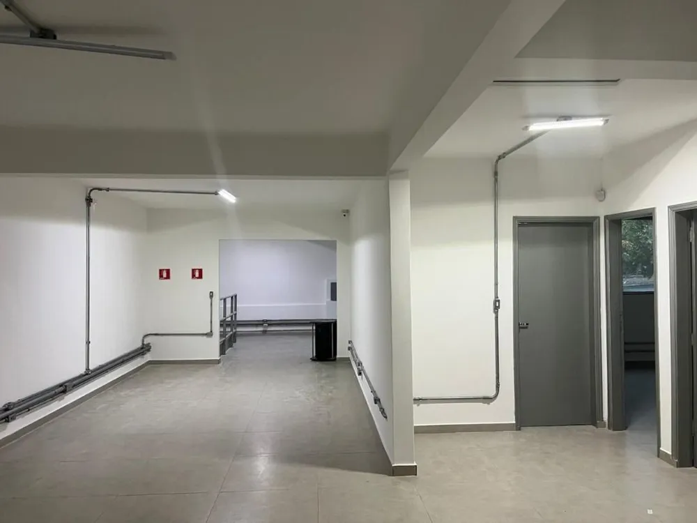 Depósito-Galpão, 1700 m² - Foto 1