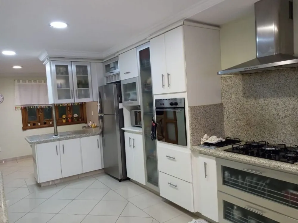 Sobrado, 3 quartos, 468 m² - Foto 8