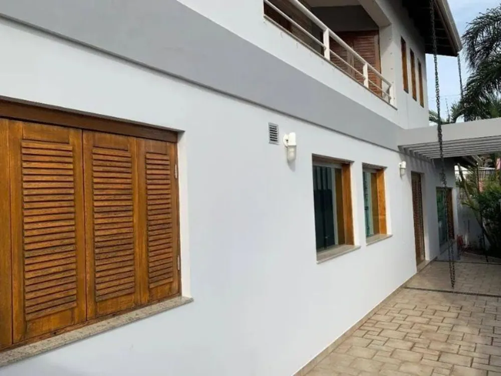 Sobrado, 3 quartos, 428 m² - Foto 1