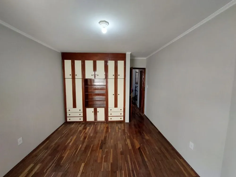 Sobrado, 3 quartos, 298 m² - Foto 3