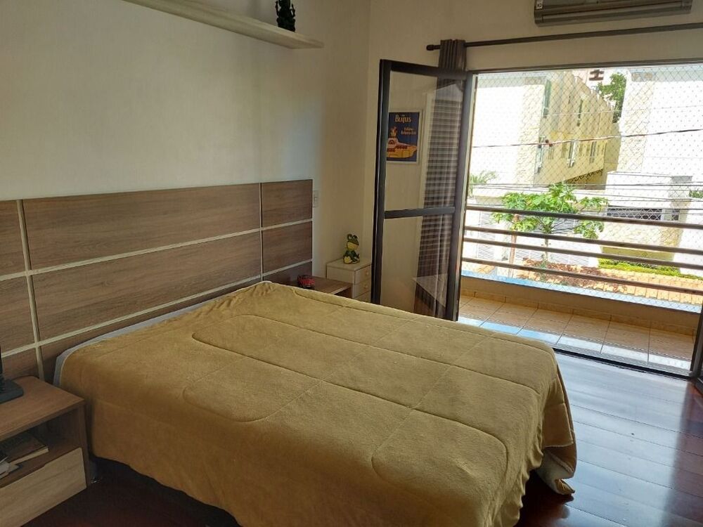 Sobrado à venda e aluguel com 4 quartos, 253m² - Foto 1