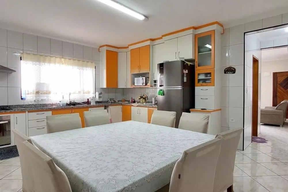 Sobrado, 3 quartos, 311 m² - Foto 1